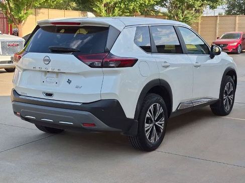 Certified 2023 Nissan Rogue SV FWD image 7