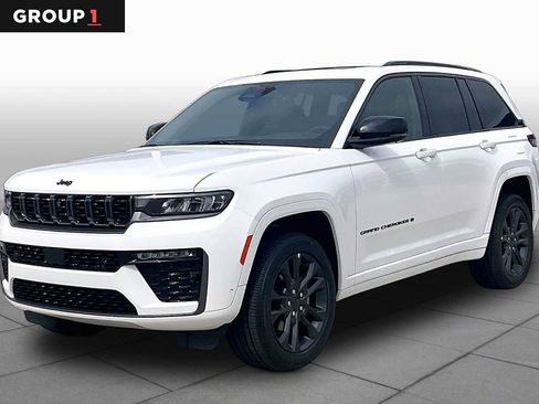 New 2026 Jeep Grand Cherokee Limited Reserve AWD/4WD image 1