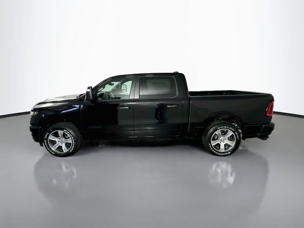 New 2026 RAM 1500 Express AWD/4WD image 4