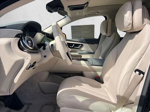 New 2026 Mercedes-Benz EQS 400 4MATIC SUV image 4
