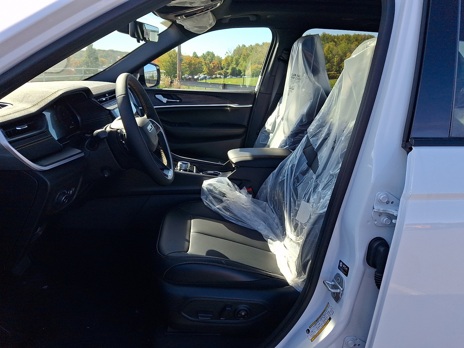 New 2026 Jeep Grand Cherokee Limited AWD/4WD image 5