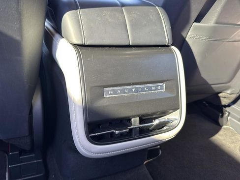 Used 2024 Lincoln Nautilus Reserve image 28