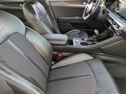 Used 2021 Kia K5 GT-Line image 11