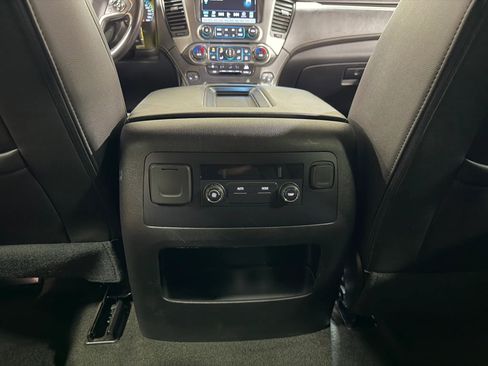 Used 2018 Chevrolet Suburban LT AWD/4WD image 54