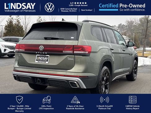 Used 2025 Volkswagen Atlas Peak Edition SE image 2