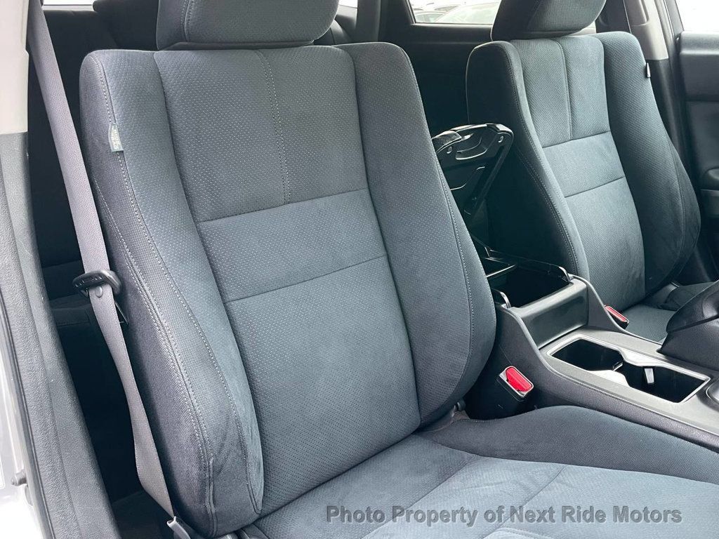 Used 2013 Honda Crosstour EX image 17