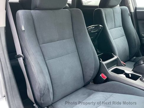 Used 2013 Honda Crosstour EX image 17