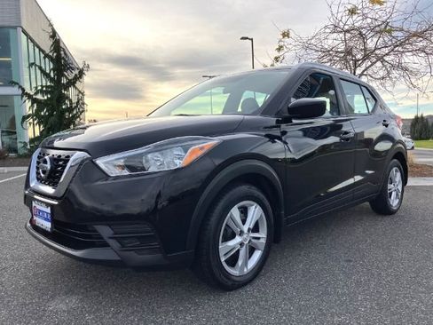 Used 2019 Nissan Kicks S image 55