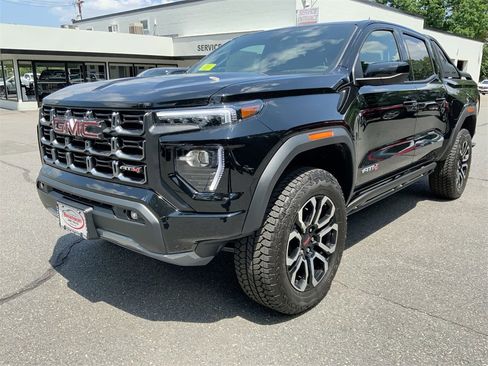 New 2025 GMC Canyon AT4 w/ Nightfall Edition image 42
