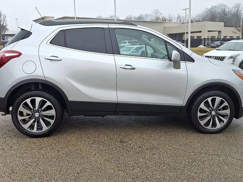 Certified 2022 Buick Encore Preferred w/ Safety Package image 9
