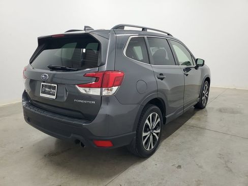 Used 2020 Subaru Forester Limited image 5