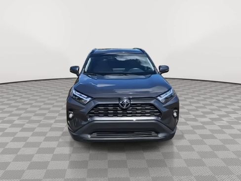 Used 2023 Toyota RAV4 XLE Premium image 3