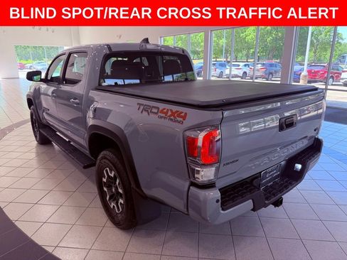Used 2021 Toyota Tacoma TRD Off-Road w/ Technology Package AWD/4WD image 5