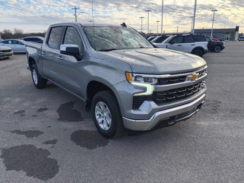 Used 2025 Chevrolet Silverado 1500 LT image 7