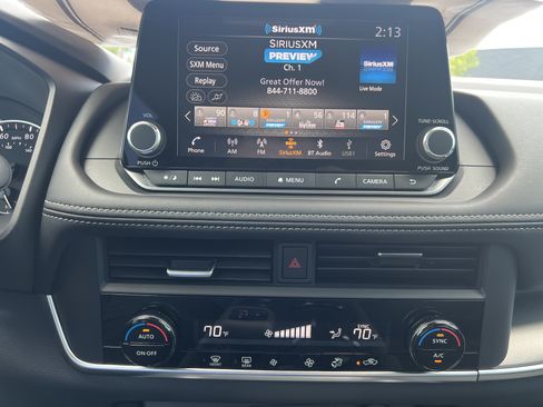 Certified 2026 Nissan Rogue SV FWD image 20