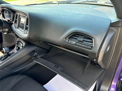 Used 2023 Dodge Challenger SXT RWD image 41