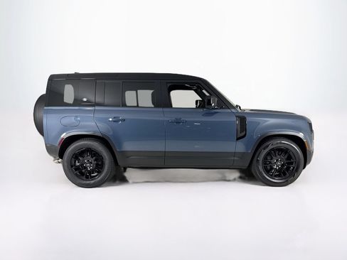 Used 2024 Land Rover Defender 110 SE AWD/4WD image 6