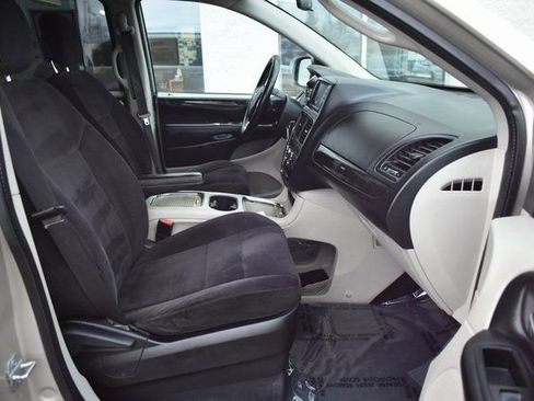 Used 2013 Dodge Grand Caravan SXT w/ Rear Park Assist Pkg image 42