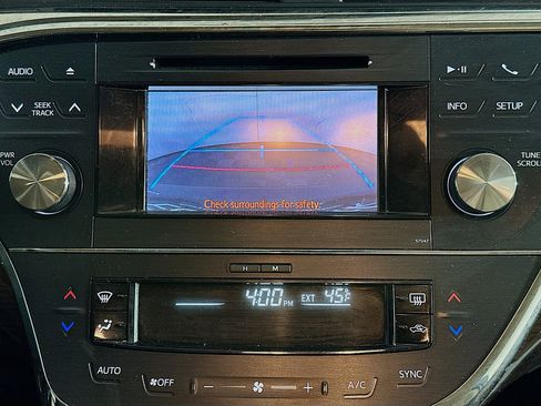 Used 2013 Toyota Avalon XLE Premium image 21