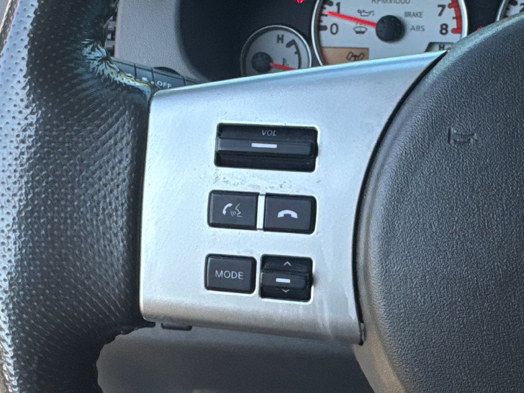 Used 2018 Nissan Frontier PRO-4X AWD/4WD image 27