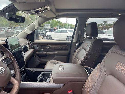 Used 2026 RAM 1500 Limited w/ Trailer Tow Group image 2