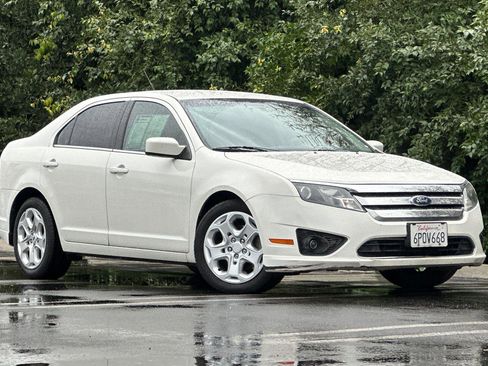 Used 2011 Ford Fusion SE w/ 201A Rapid Spec Order Code image 2