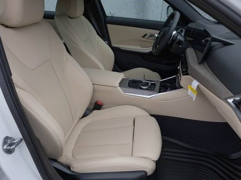 New 2025 BMW 330i xDrive 330i xDrive w/ Premium Package image 21