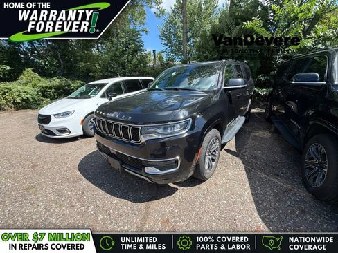 Used 2024 Jeep Wagoneer L Series II w/ Flexible Seating Group AWD/4WD image 1