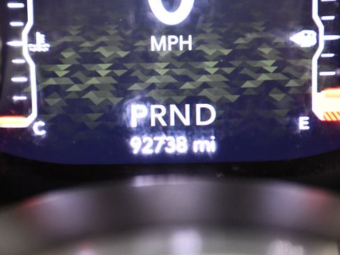 Used 2020 Jeep Wrangler Unlimited Sahara AWD/4WD image 18