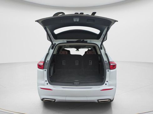 Used 2021 Buick Enclave Avenir w/ Trailering Package, 5000 lbs. AWD/4WD image 9