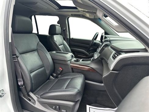Used 2017 GMC Yukon SLT w/ Open Road Package AWD/4WD image 54