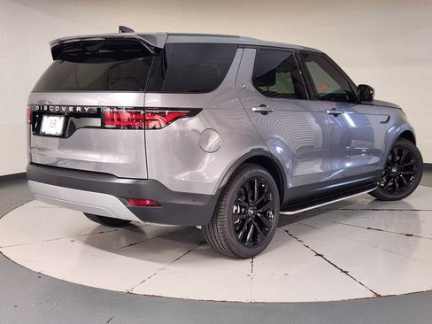 Used 2026 Land Rover Discovery S AWD/4WD image 2
