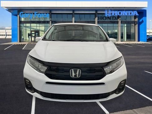 New 2026 Honda Odyssey Touring image 10