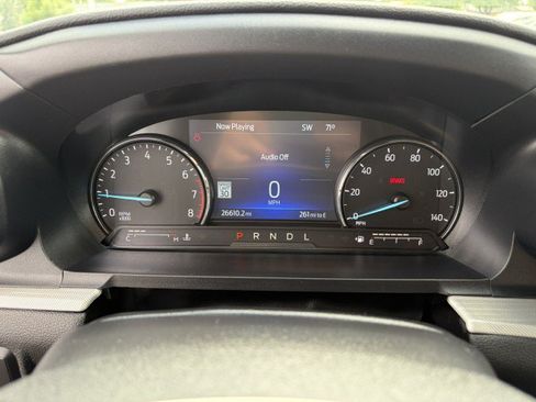 Used 2023 Ford Explorer XLT w/ Equipment Group 202A AWD/4WD image 16