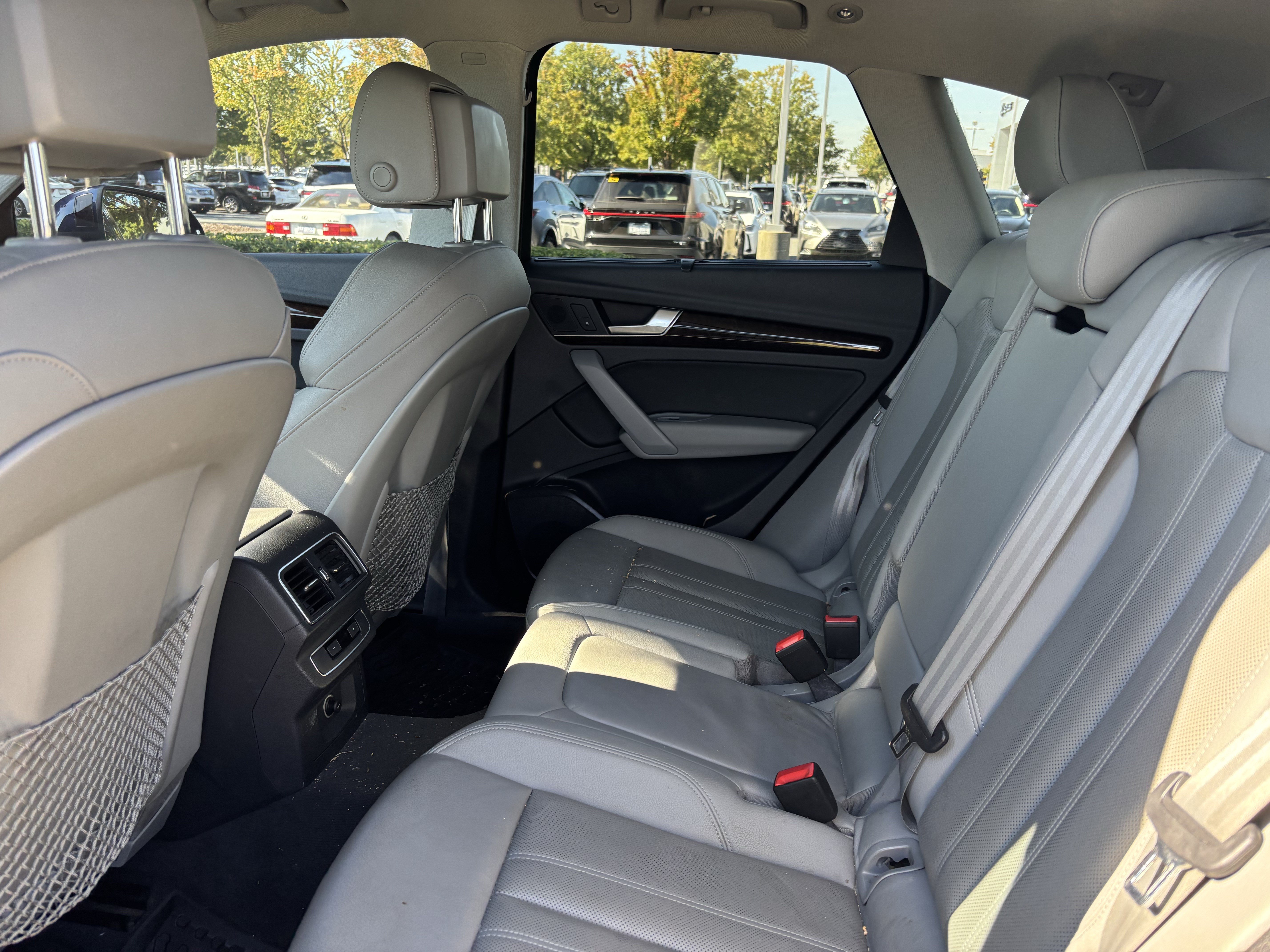 Used 2018 Audi Q5 2.0T Premium Plus w/ Premium Plus Package AWD/4WD image 19