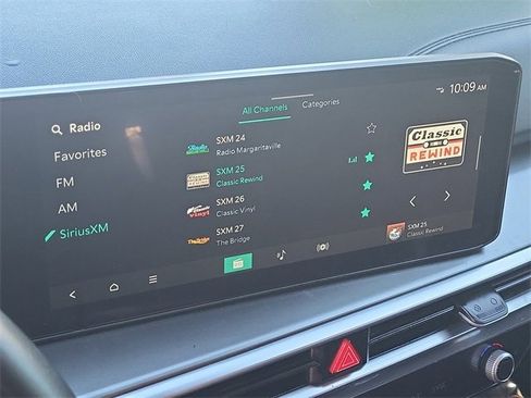 Used 2025 Kia Sorento EX image 15