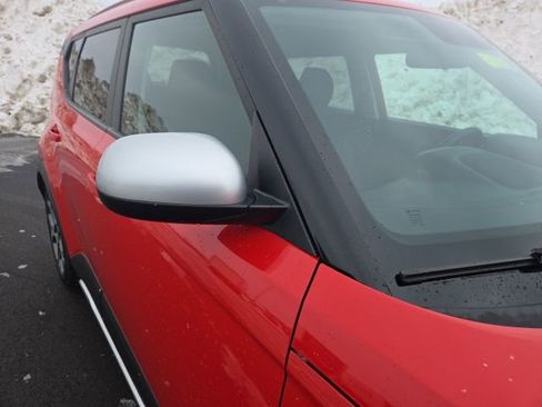 Used 2020 Kia Soul X-Line image 3