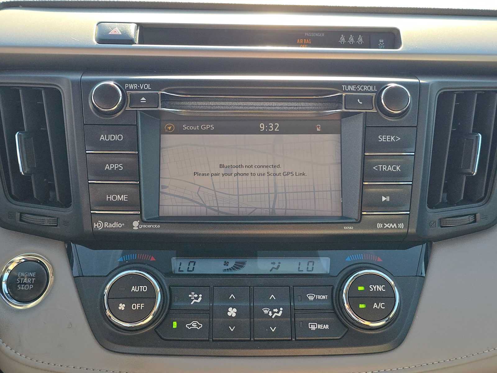 Used 2018 Toyota RAV4 XLE FWD image 26