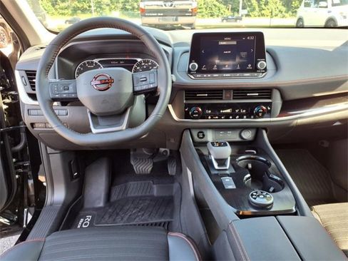 Certified 2025 Nissan Rogue SV w/ Rock Creek Premium Package image 7