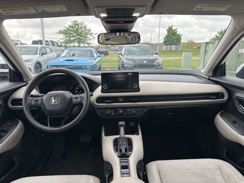 Certified 2023 Honda HR-V LX image 18