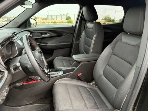Used 2022 Chevrolet TrailBlazer RS FWD image 12