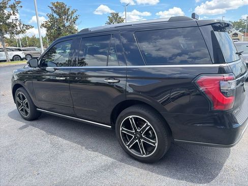 Used 2020 Ford Expedition Limited w/ Texas Edition Package RWD image 3