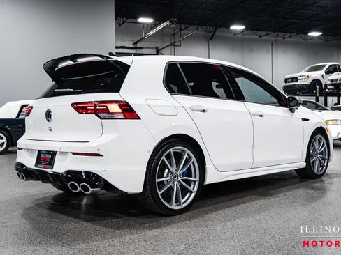 Used 2024 Volkswagen Golf R 4-Door image 5