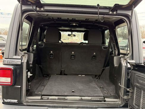 Used 2018 Jeep Wrangler Unlimited Sahara w/ Dual Top Group image 13