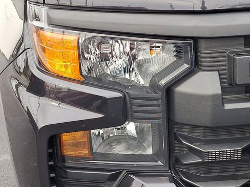 Used 2024 Chevrolet Silverado 1500 W/T image 8