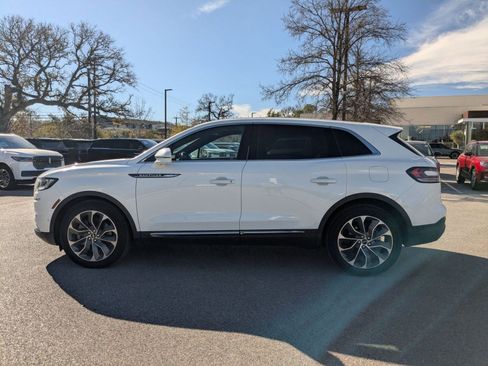 Used 2022 Lincoln Nautilus Reserve w/ Equipment Group 201A image 6