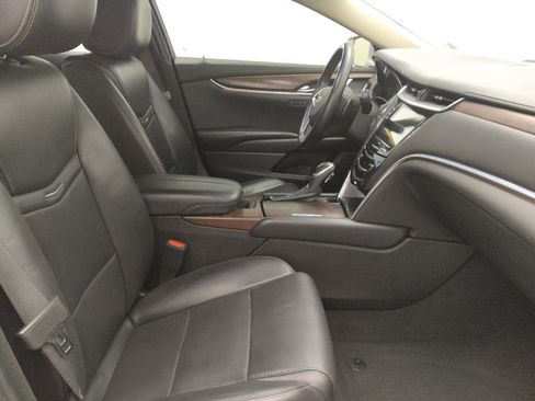 Used 2019 Cadillac XTS Luxury image 21