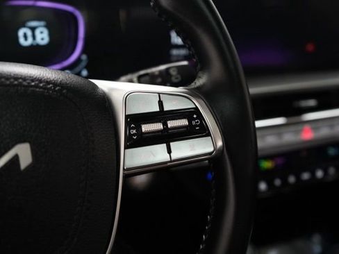 Used 2025 Kia Telluride S image 25