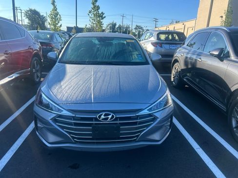 Used 2020 Hyundai Elantra SEL w/ Cargo Package (C1) FWD image 1