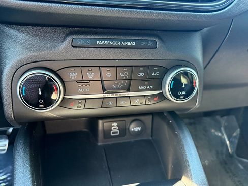 Used 2024 Ford Escape ST-Line w/ Cold Weather Package image 16